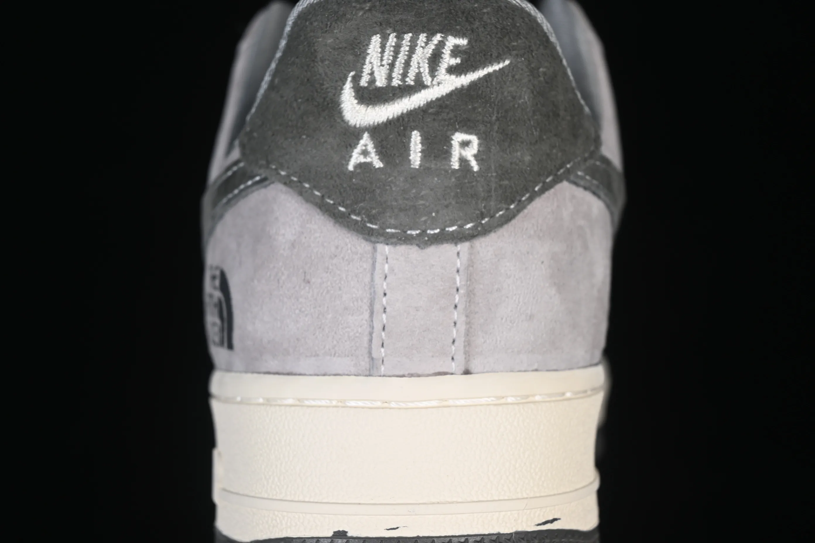 All categories Nk Air Force 1 Air Force series Nk Air Force 1 Low Air Force low-top Nike Air Force 1'07 Low North Face co-branded functional and cool Air Force 1 low-top casual sneakers KL1688-005